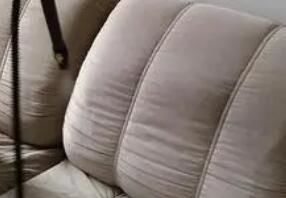 在進(jìn)行家具保潔作業(yè)的時(shí)候，要注意什么呢？