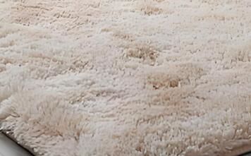 在使用地毯的時(shí)候，應(yīng)注意什么呢？